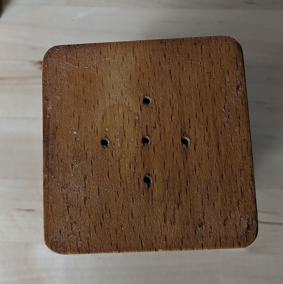 Vintage Wooden Salt and Pepper Shakers 5" - Picture 6 of 11